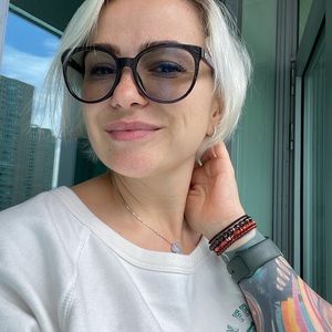 Meet your Posher, Oksana